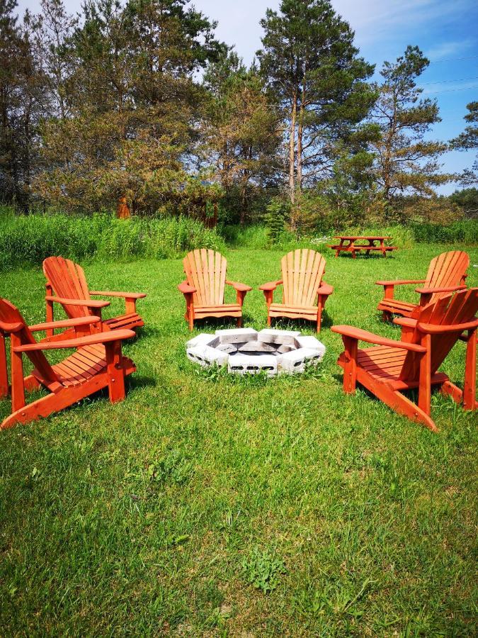 Dreamers Writing Farm, 3 Wooded Acres, Hepworth Sauble Beach Exteriör bild