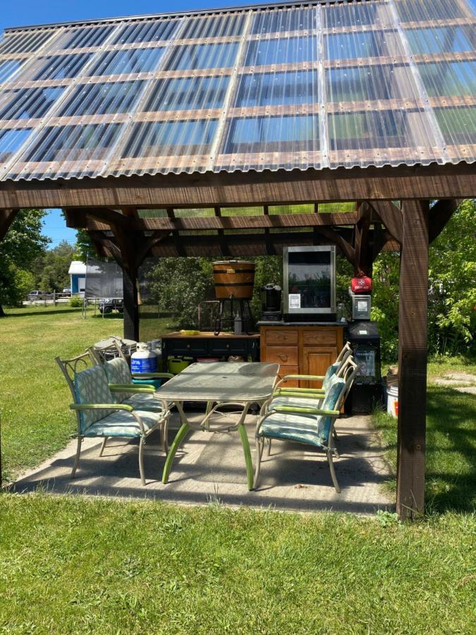Dreamers Writing Farm, 3 Wooded Acres, Hepworth Sauble Beach Exteriör bild